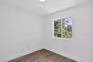 2902 NW 44th St, Miami, FL 33142 - Photo 23