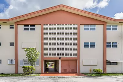 5300 Washington Street #E208, Hollywood, FL 33021 - Photo 3