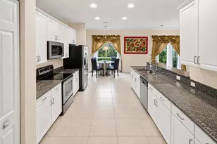 10134 Boca Vista Dr, Boca Raton, FL 33498 - Photo 3