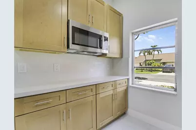 8157 Springtree Road, Boca Raton, FL 33496 - Photo 5