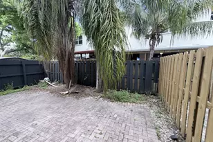 933 NE 42nd Ave, Homestead, FL 33033 - Photo 13