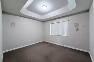 933 NE 42nd Ave, Homestead, FL 33033 - Photo 7
