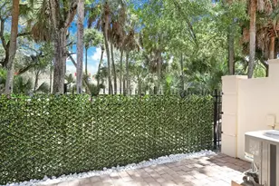 8332 Cocoplum Sound Ln, West Palm Beach, FL 33411 - Photo 23