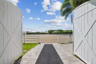14466 Laurel Trail, Wellington, FL 33414 - Photo 49