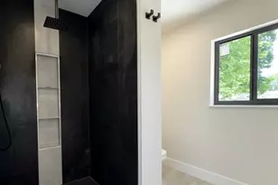 1795 Lauderdale Manor Dr, Fort Lauderdale, FL 33311 - Photo 21