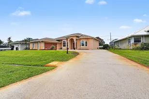 3306 SE Ford Ln SE, Port Saint Lucie, FL 34984 - Photo 7