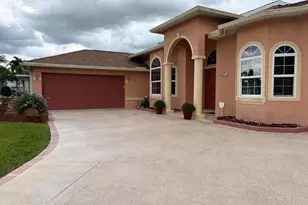 3306 SE Ford Ln SE, Port Saint Lucie, FL 34984 - Photo 3