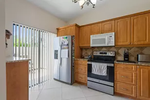 6789 Bridlewood Ct, Boca Raton, FL 33433 - Photo 7