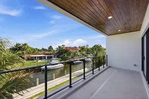 2360 NE 49th St, Lighthouse Point, FL 33064 - Photo 47