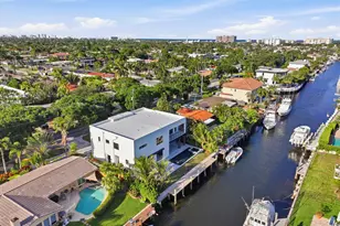 2360 NE 49th St, Lighthouse Point, FL 33064 - Photo 61