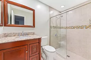 428 Alemeda Dr, Palm Springs, FL 33461 - Photo 5