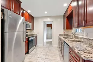 428 Alemeda Dr, Palm Springs, FL 33461 - Photo 11