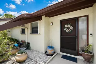 272 Beaver Dam Ct, Royal Palm Beach, FL 33411 - Photo 3