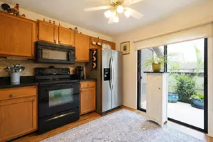 272 Beaver Dam Ct, Royal Palm Beach, FL 33411 - Photo 5