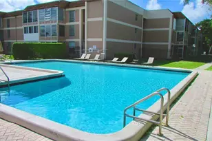 8310 Sands Point Blvd, Tamarac, FL 33321 - Photo 19