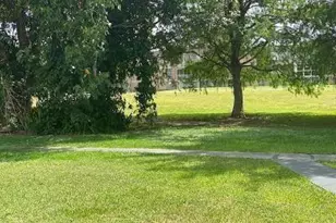 8310 Sands Point Blvd, Tamarac, FL 33321 - Photo 9