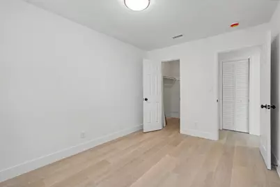 411B NE 57th Court, Oakland Park, FL 33334 - Photo 5