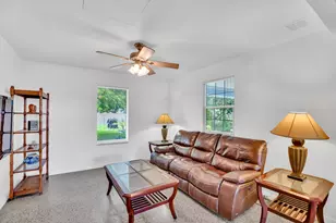 1425 20th Ave, Vero Beach, FL 32960 - Photo 3