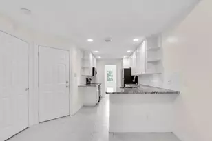 3183 E Community Dr, Jupiter, FL 33458 - Photo 11