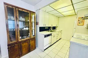 2060 Harwood E, Deerfield Beach, FL 33442 - Photo 11