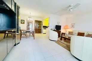 2060 Harwood E, Deerfield Beach, FL 33442 - Photo 3