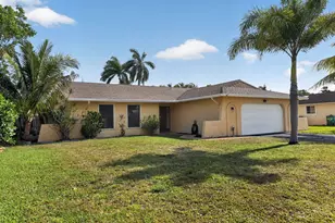 159 SE 26th Ave, Boynton Beach, FL 33435 - Photo 1