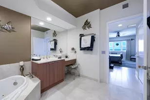 2650 Lake Shore Dr, Riviera Beach, FL 33404 - Photo 15