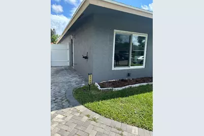 5369 Gene Circle, West Palm Beach, FL 33415 - Photo 3