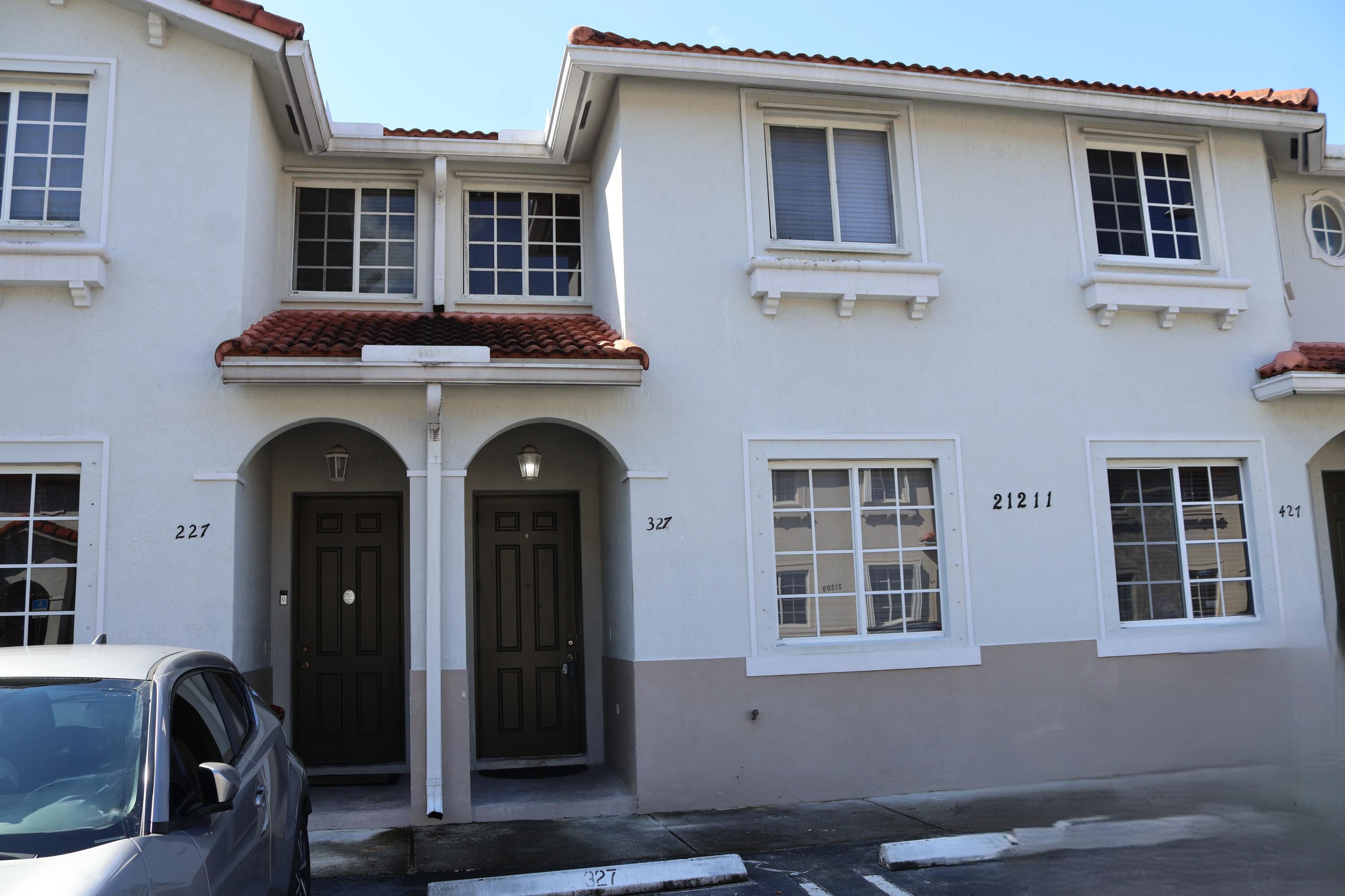 21211 NW 14th Pl #3-27 - 21211 NW 14th Pl #3-27, Miami Gardens, FL 33169 Luxury Property | Jose Angel Pina