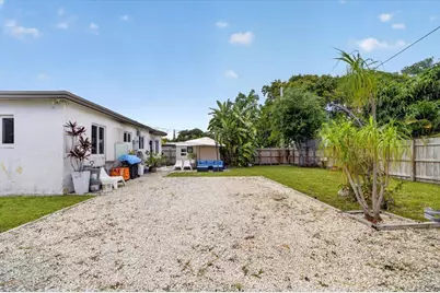 995 NE 156th Terrace, North Miami Beach, FL 33162 - Photo 29