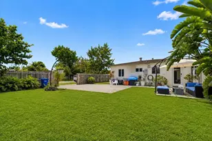 995 NE 156th Terrace, North Miami Beach, FL 33162 - Photo 3