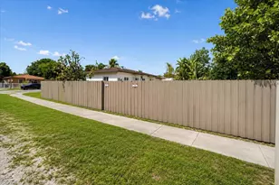 995 NE 156th Terrace, North Miami Beach, FL 33162 - Photo 27