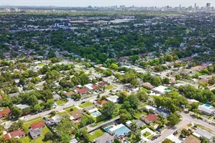 995 NE 156th Terrace, North Miami Beach, FL 33162 - Photo 25