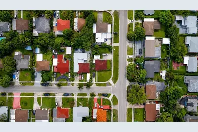 995 NE 156th Terrace, North Miami Beach, FL 33162 - Photo 23