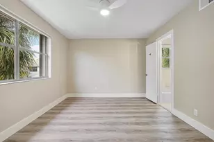 2747 NE 15th St, Pompano Beach, FL 33062 - Photo 17
