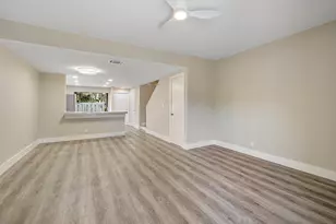 2747 NE 15th St, Pompano Beach, FL 33062 - Photo 15