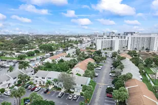 2747 NE 15th St, Pompano Beach, FL 33062 - Photo 43