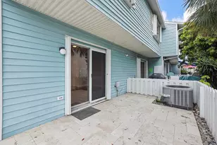 2747 NE 15th St, Pompano Beach, FL 33062 - Photo 31