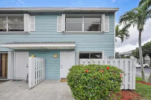 2747 NE 15th St, Pompano Beach, FL 33062 - Photo 35