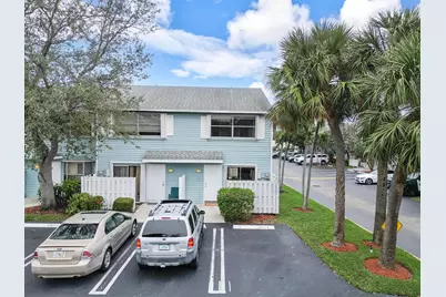 2747 NE 15th Street #2747, Pompano Beach, FL 33062 - Photo 3