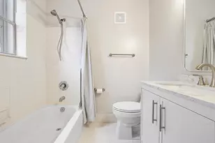 2747 NE 15th St, Pompano Beach, FL 33062 - Photo 21
