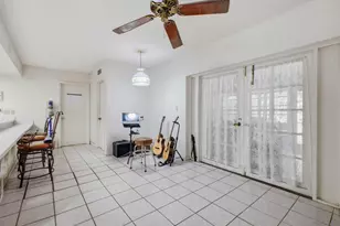 10325 NW 42nd Dr, Coral Springs, FL 33065 - Photo 21