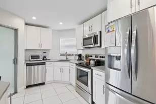3661 Via Poinciana, Greenacres, FL 33467 - Photo 3