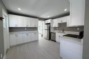 827 Franklin Rd, West Palm Beach, FL 33405 - Photo 3