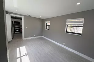 827 Franklin Rd, West Palm Beach, FL 33405 - Photo 15