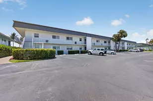 110 Wettaw Ln, North Palm Beach, FL 33408 - Photo 3
