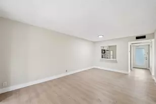 9430 Poinciana Pl, Davie, FL 33324 - Photo 11