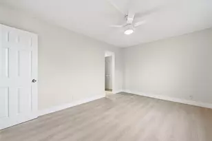 9430 Poinciana Pl, Davie, FL 33324 - Photo 21