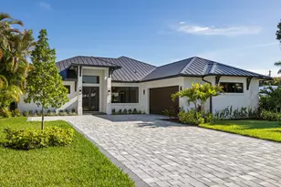 513 SW South Carolina Dr, Stuart, FL 34994 - Photo 1
