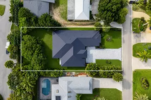 513 SW South Carolina Dr, Stuart, FL 34994 - Photo 3